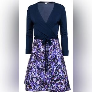 DVF Amelia Wrap Dress Size 0 Navy Purple Print 3/4 Sleeve Fit & Flare Pockets